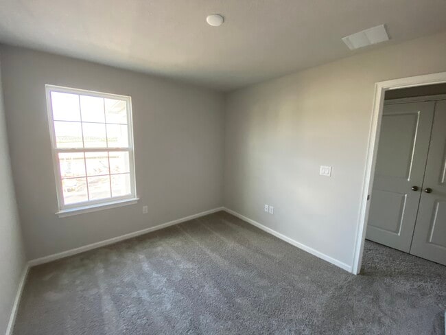 Building Photo - 2526 Arbor Wind Dr
