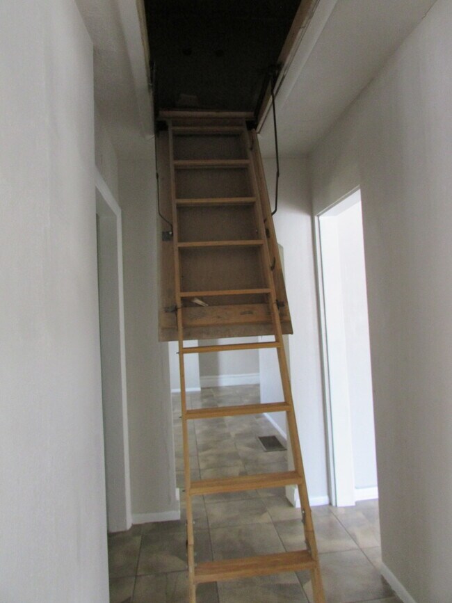 Building Photo - Pet friendly home in Spanish Fork