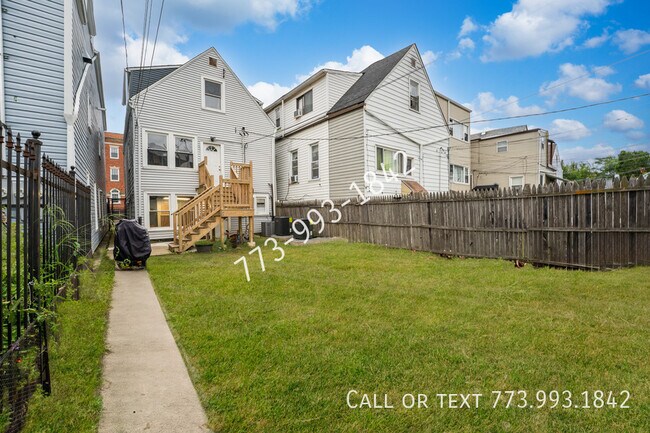 Building Photo - 3658 W George St