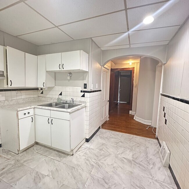 Building Photo - 4642 Farlin Ave