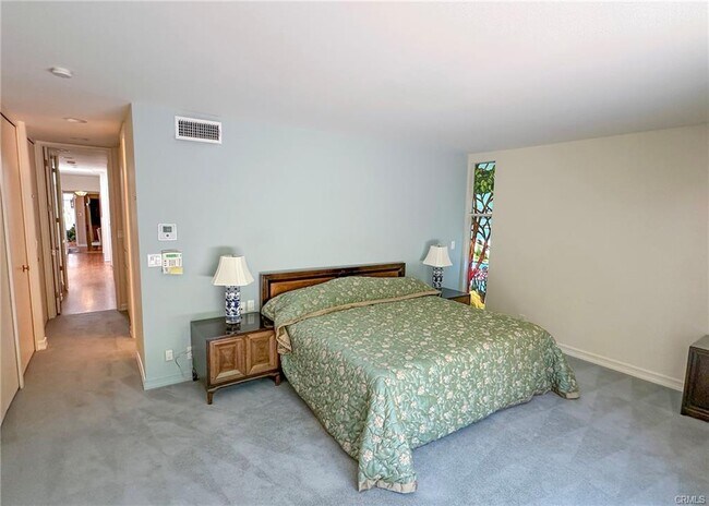 Primary Photo - 10781 Lindbrook Dr