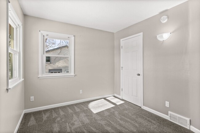 Building Photo - 14169 68th Pl N