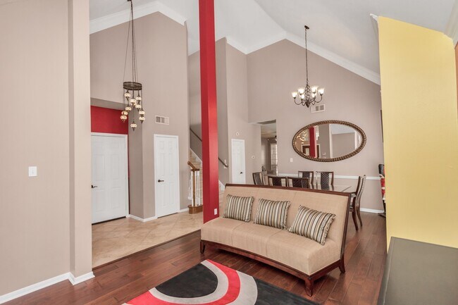 Building Photo - 4418 Ringrose Dr
