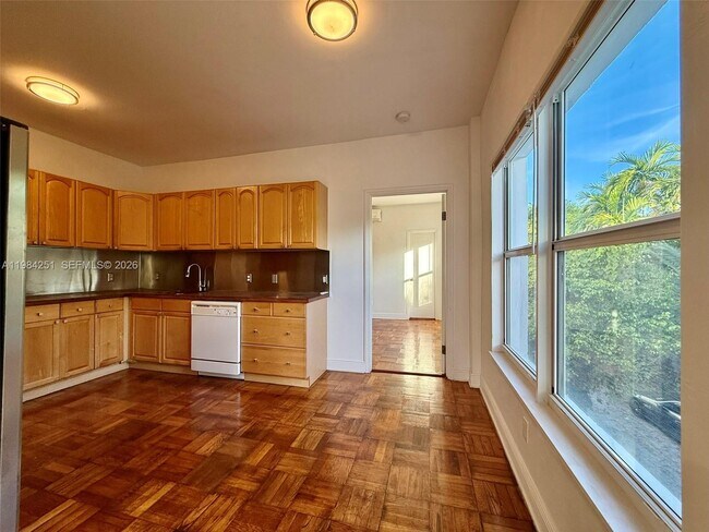 Building Photo - 4035 Meridian Ave