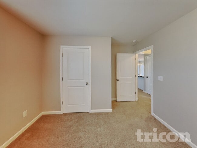 Building Photo - 113 Cornfield Ln