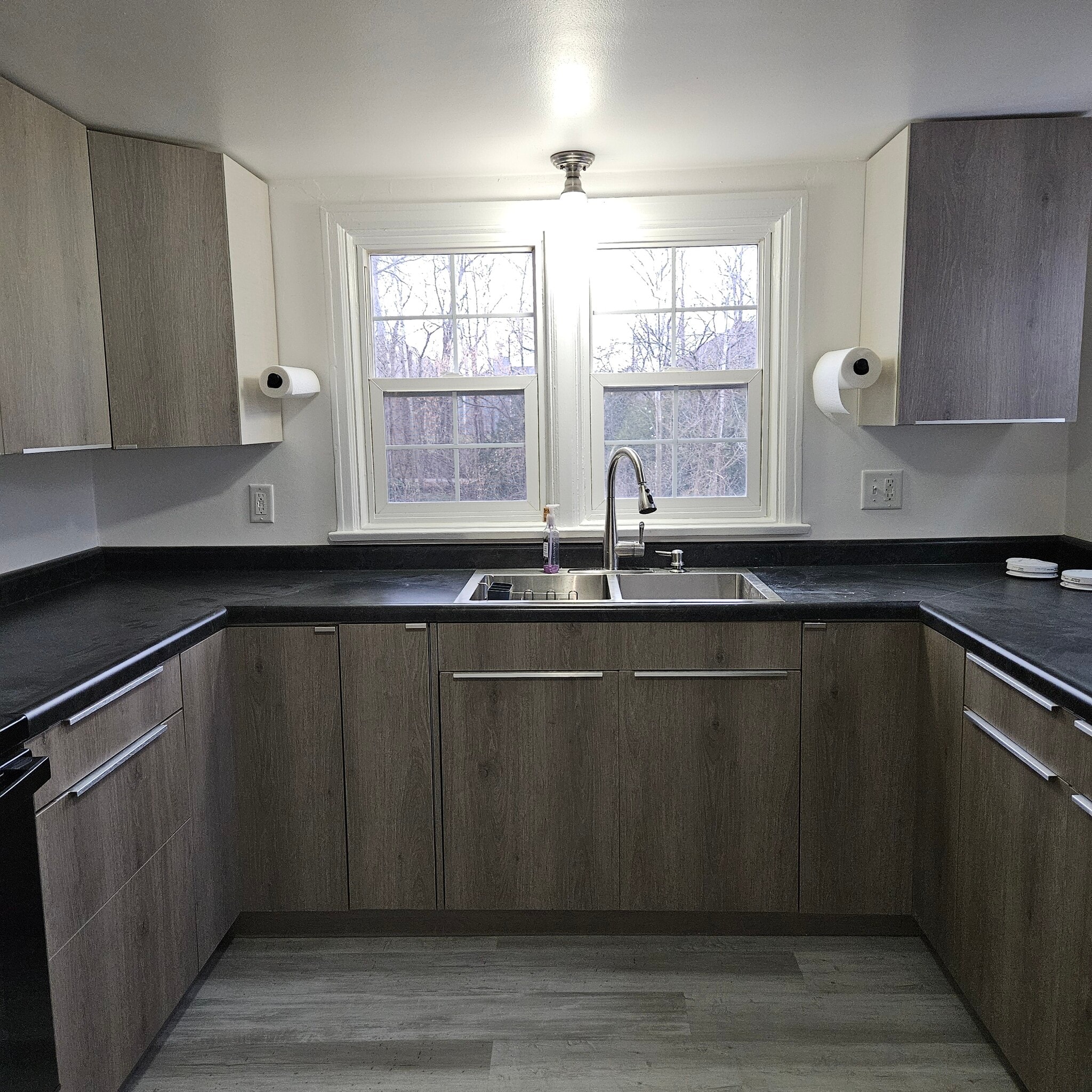 Kitchen - 7314 Big Bend Rd