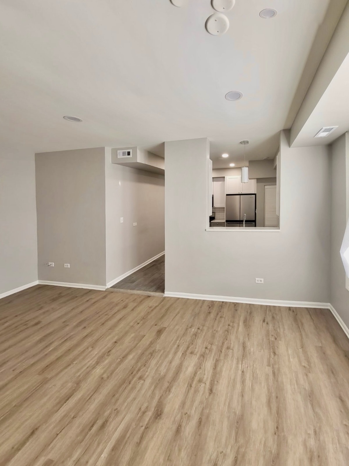 Building Photo - 5736 S King Dr