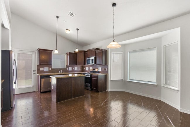 Building Photo - 14242 John Scagno