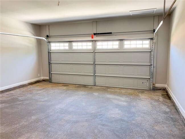 Building Photo - 4405 Beechnut Vw