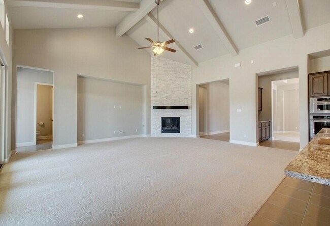 Building Photo - 200 Southern Carina Dr