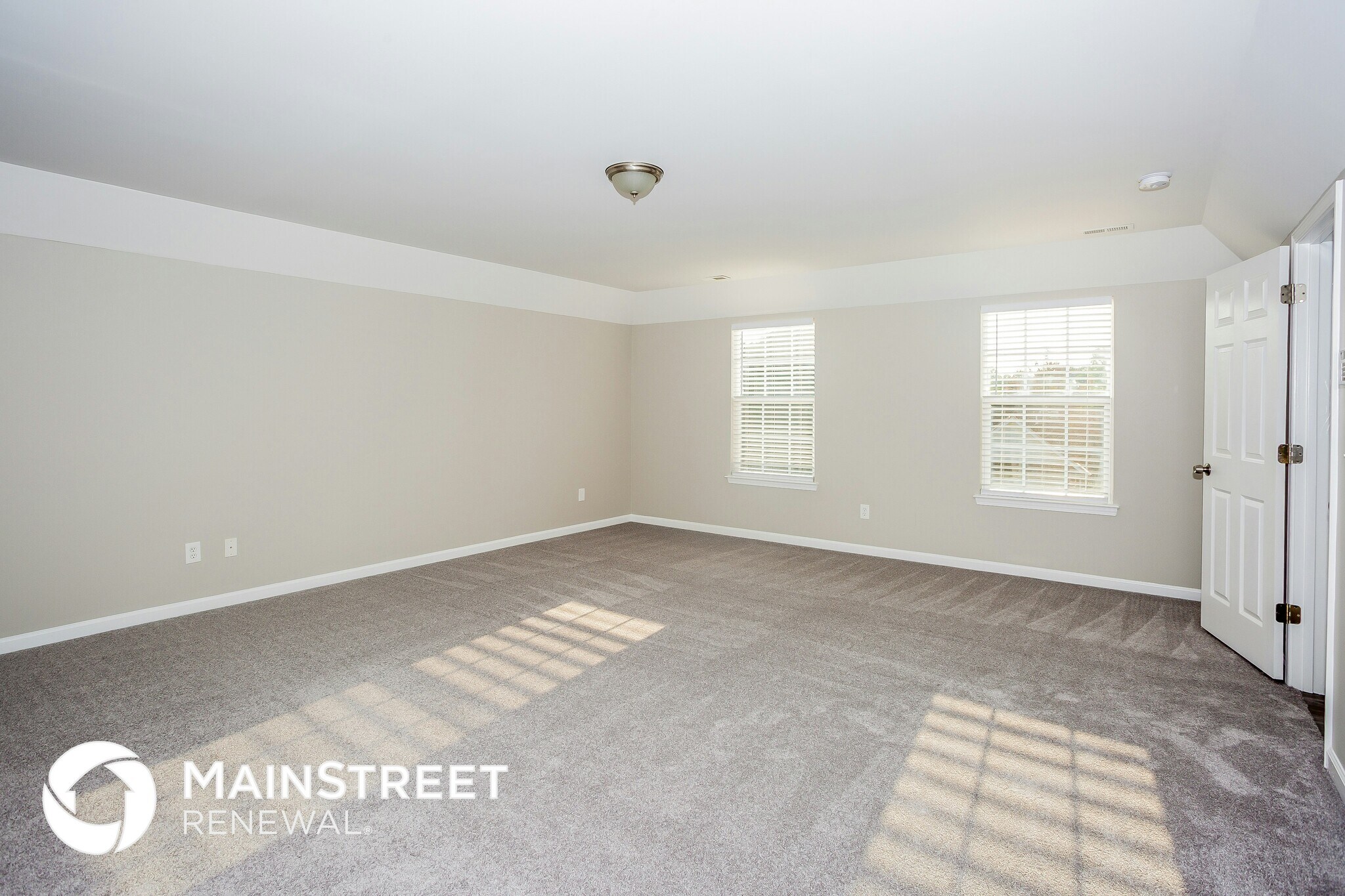 Building Photo - 6819 Blake Brook Dr