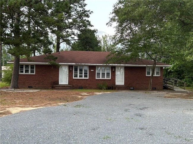 Primary Photo - 405 Chavis St