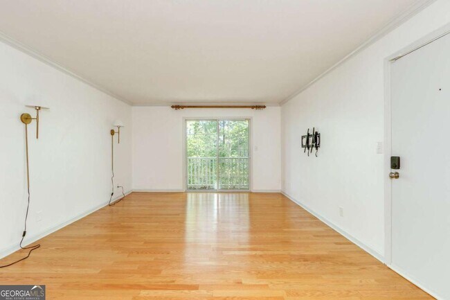 Building Photo - 3005 Seven Pines Ln