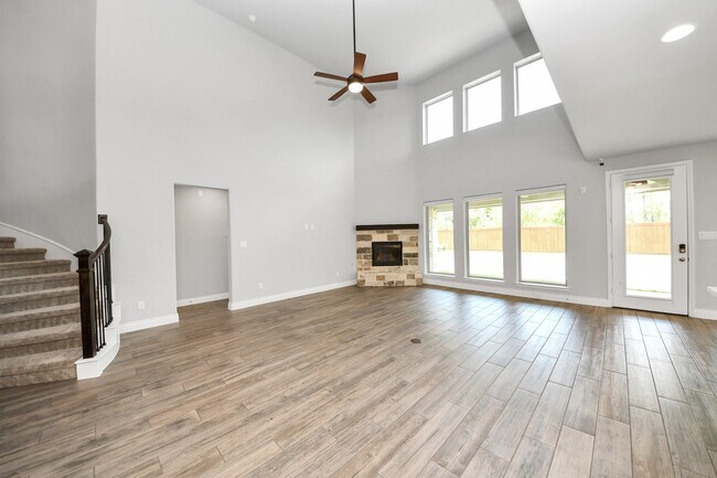 Building Photo - 28045 Woodland Bend Way