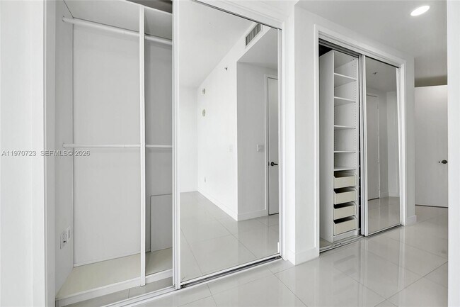 Building Photo - 18201 Collins Ave
