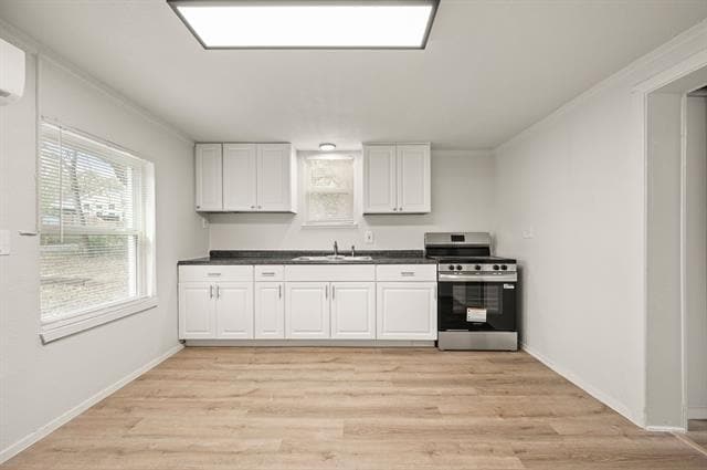 Building Photo - 705 Moseley St