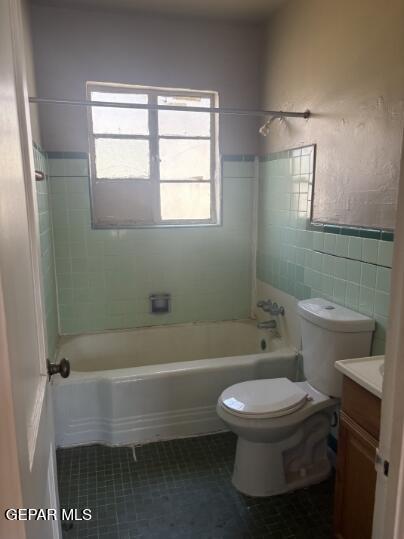 Building Photo - 2825 Grant Ave