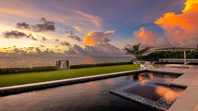 Building Photo - 6029 Old Ocean Blvd