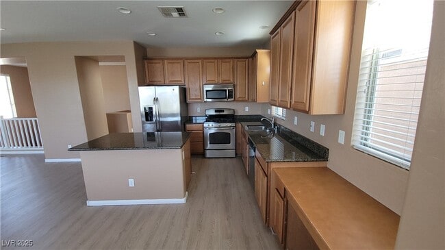 Building Photo - 116 Palatial Pines Ave