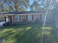 Building Photo - 113 Walz Cir