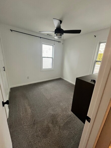 Building Photo - 1877 Patrician