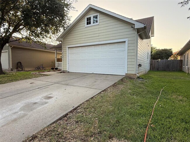 Building Photo - 10102 Sweet Olive Way