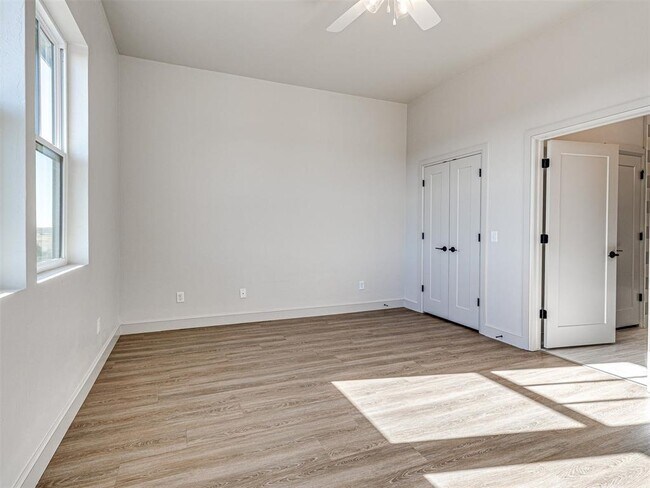 Building Photo - 29596 Memory Ln