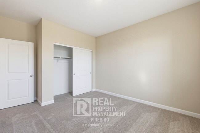 Building Photo - 16808 W Cavedale Dr