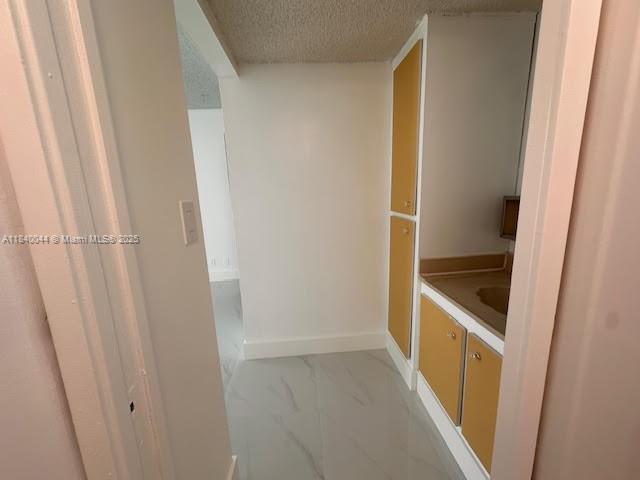 Building Photo - 17021 N Bay Rd