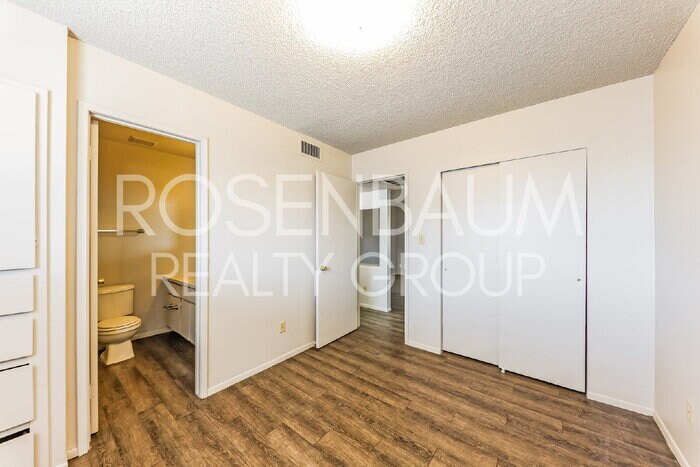 Building Photo - 9230 N 6th St