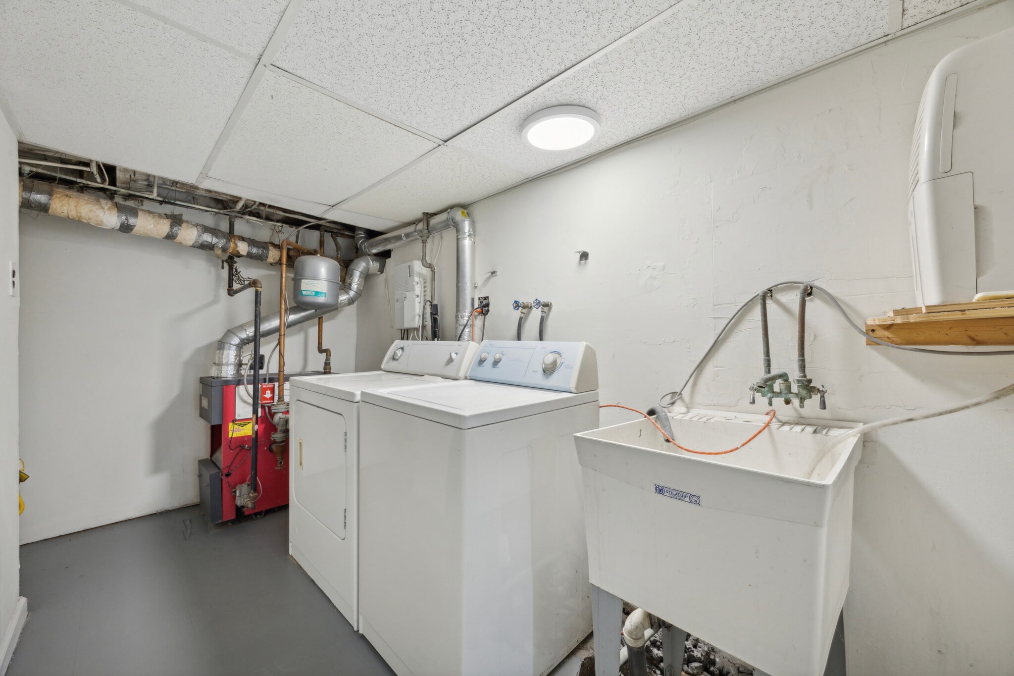 Building Photo - 524 Fernon St