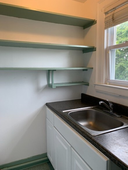 pantry - 191 Lamson St