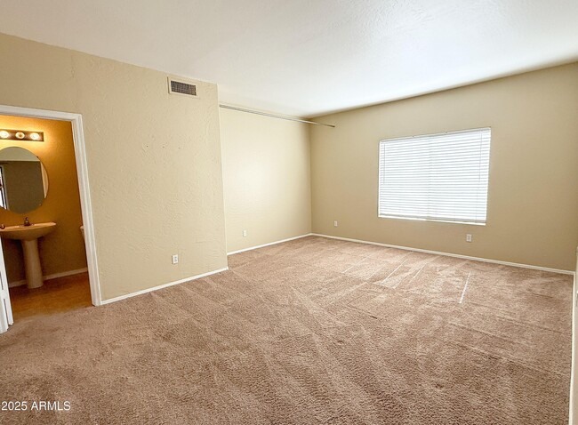 Building Photo - 3429 W Mineral Butte Dr