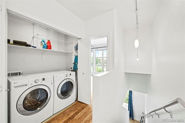 Building Photo - 2400 Champa St