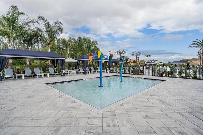 Building Photo - 32558 Tree of Life Ave