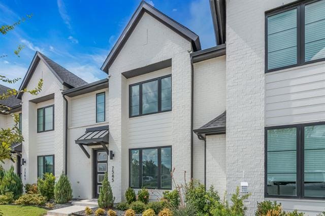 Building Photo - 7545 Reis Ln