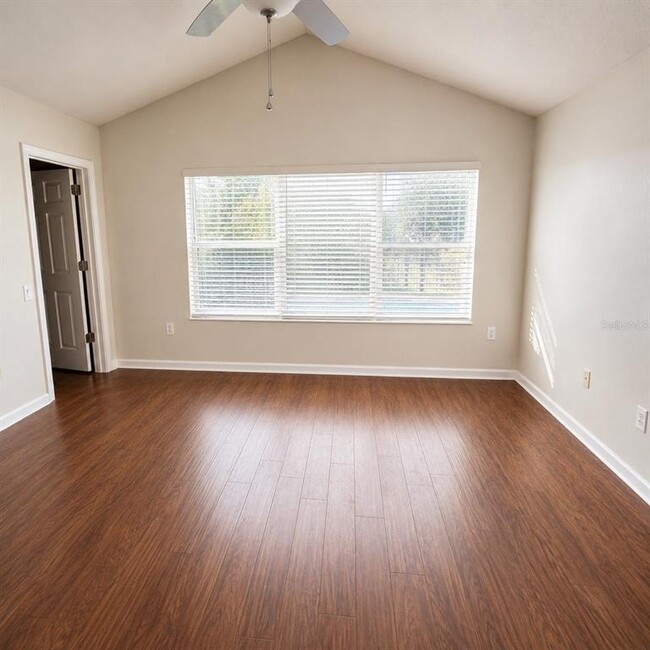 Building Photo - 10222 Pink Palmata Ct