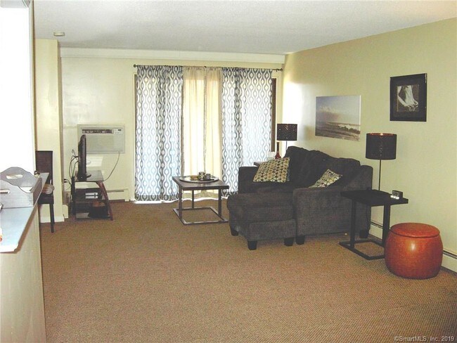 Building Photo - 64 Oxbow Dr