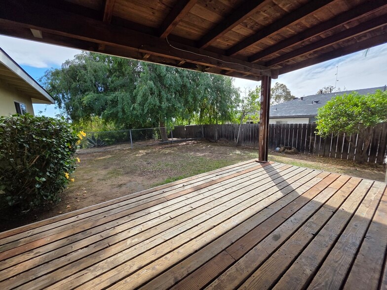 Building Photo - 5457 Dorothy Dr