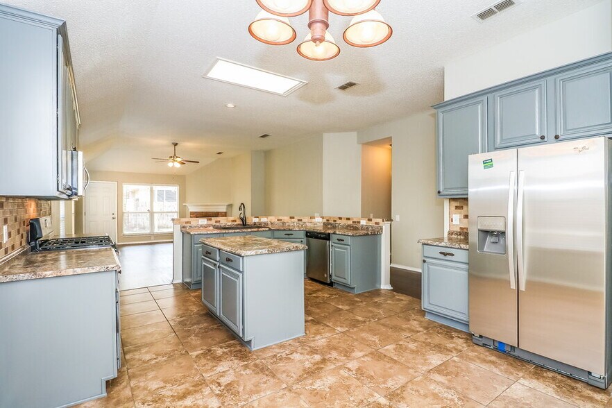 Building Photo - 508 Glenwood Dr