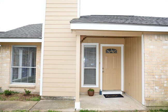 Building Photo - 17427 Lobo Trail