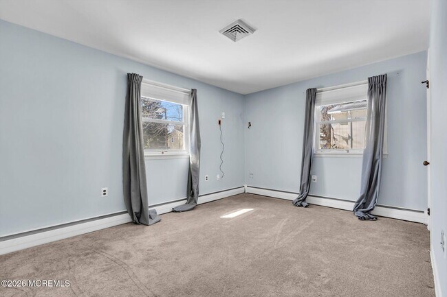 Building Photo - 46 Sunset Ave