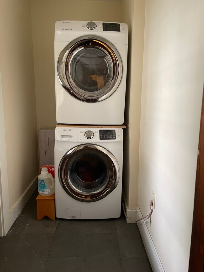 Laundry Room - 81 Green St