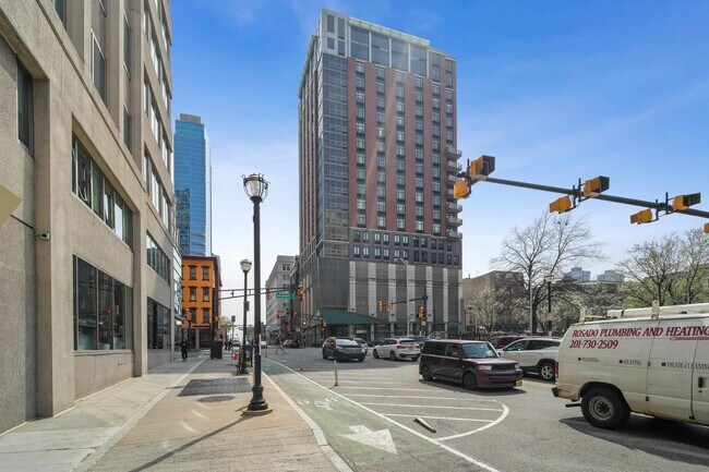 Building Photo - 105 Greene St