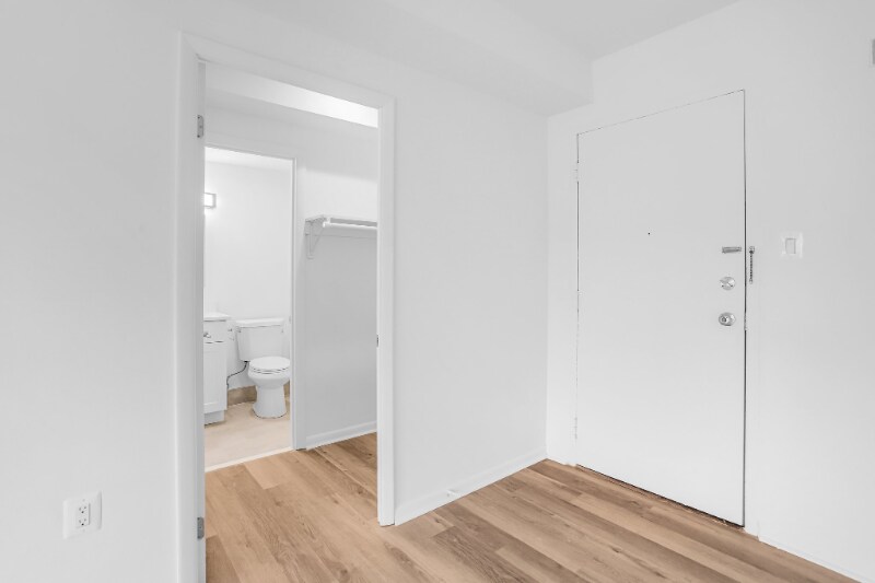 Building Photo - 4465 MacArthur Blvd NW