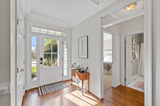 Building Photo - 105 Silverado Trail