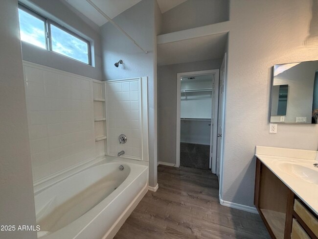 Building Photo - 18123 N Madison Rd