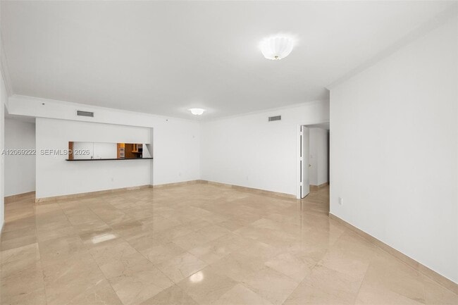 Building Photo - 9559 Collins Ave