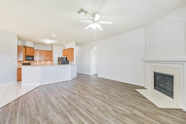 Building Photo - 2922 Lemmingham Dr
