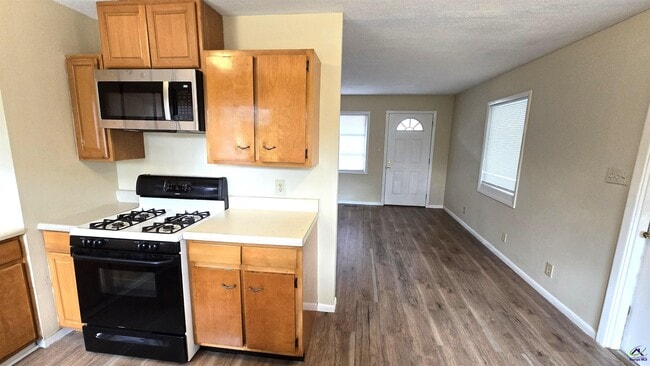 Building Photo - 114 Forrester Dr